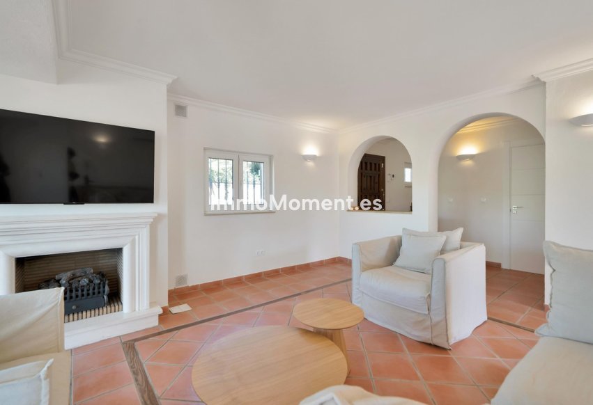 Wiederverkauf - Freistehende Villa - Estepona  - Valle Romano