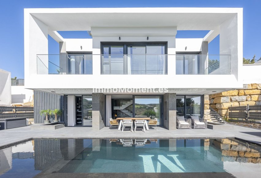 Wiederverkauf - Freistehende Villa - Estepona  - Valle Romano