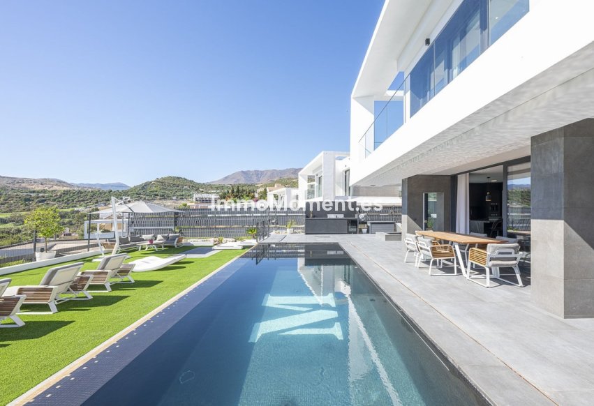 Wiederverkauf - Freistehende Villa - Estepona  - Valle Romano