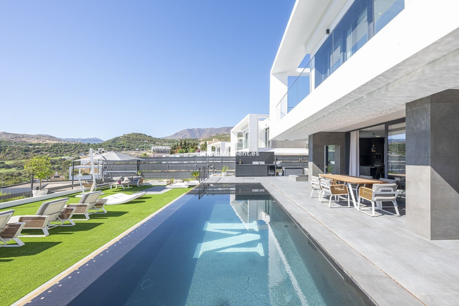 Wiederverkauf - Freistehende Villa - Estepona  - Valle Romano