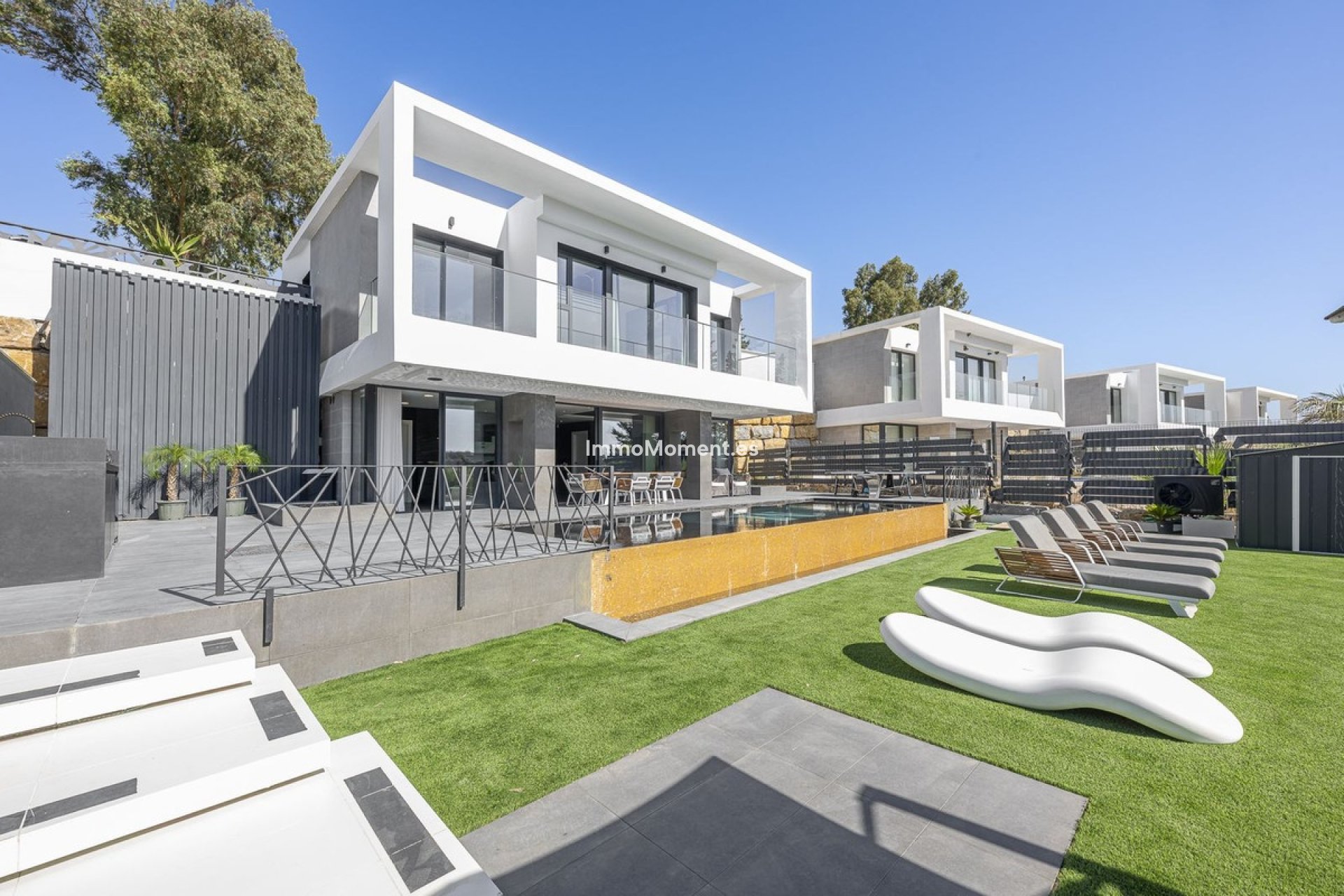Wiederverkauf - Freistehende Villa - Estepona  - Valle Romano