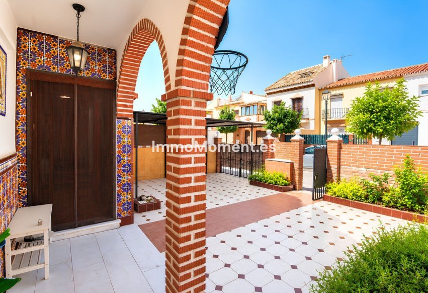 Wiederverkauf - Freistehende Villa - Fuengirola - Fuengirola Centro