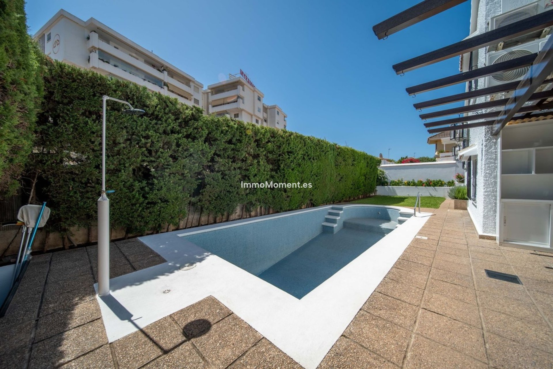Wiederverkauf - Freistehende Villa - Fuengirola - Fuengirola Centro