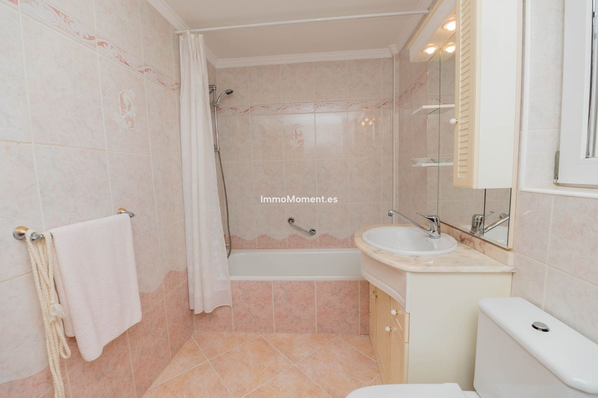 Wiederverkauf - Freistehende Villa - Fuengirola - Fuengirola Centro