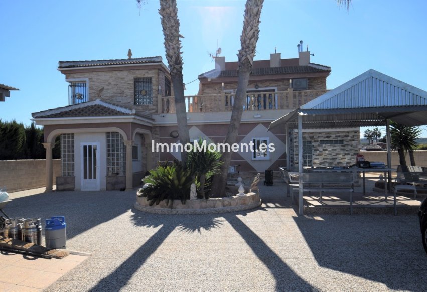 Wiederverkauf - Freistehende Villa - Guardamar del Segura - Guardamar del Segura Centro