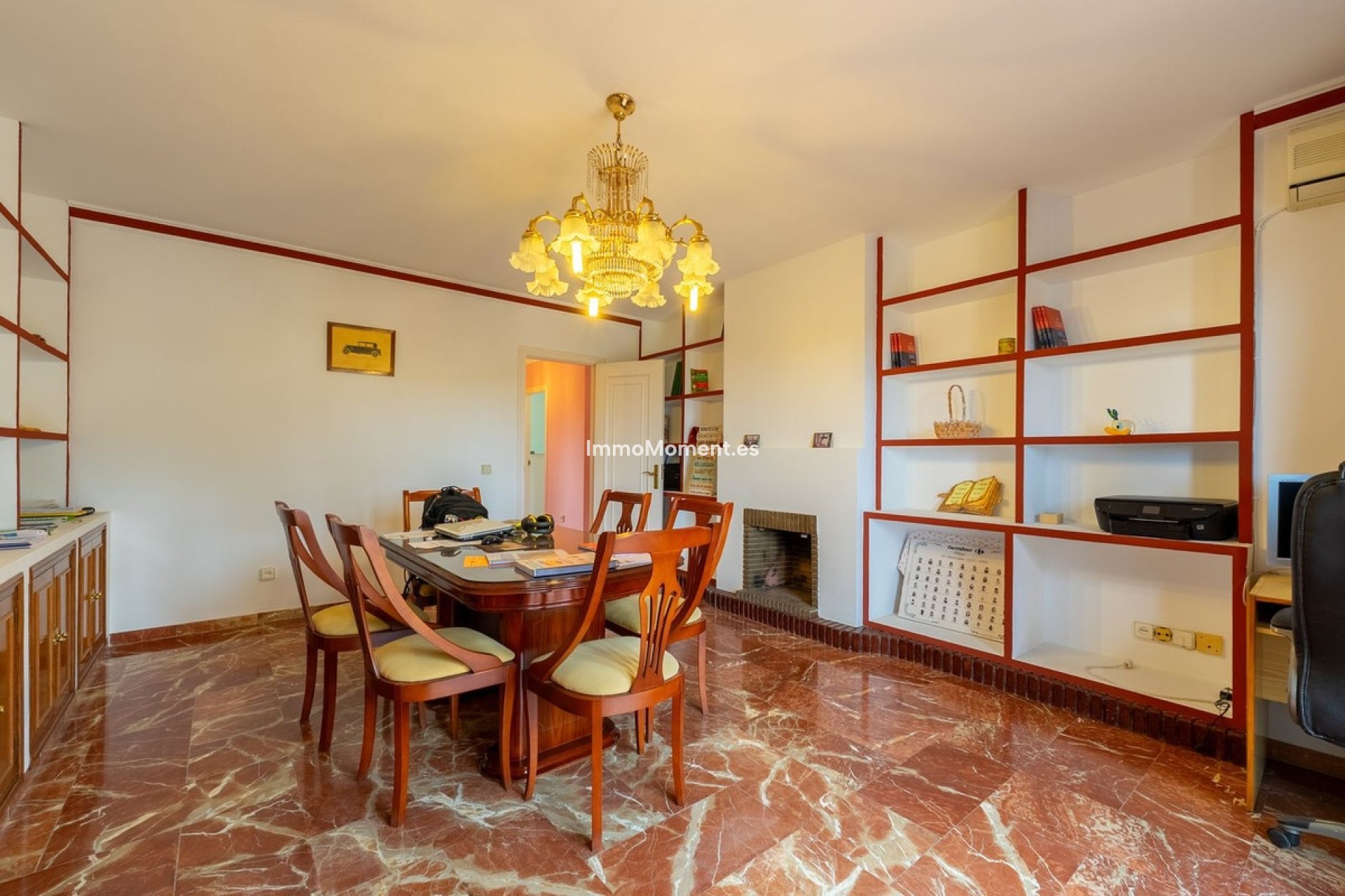 Wiederverkauf - Freistehende Villa -   Inländisch - Alhaurín de la Torre