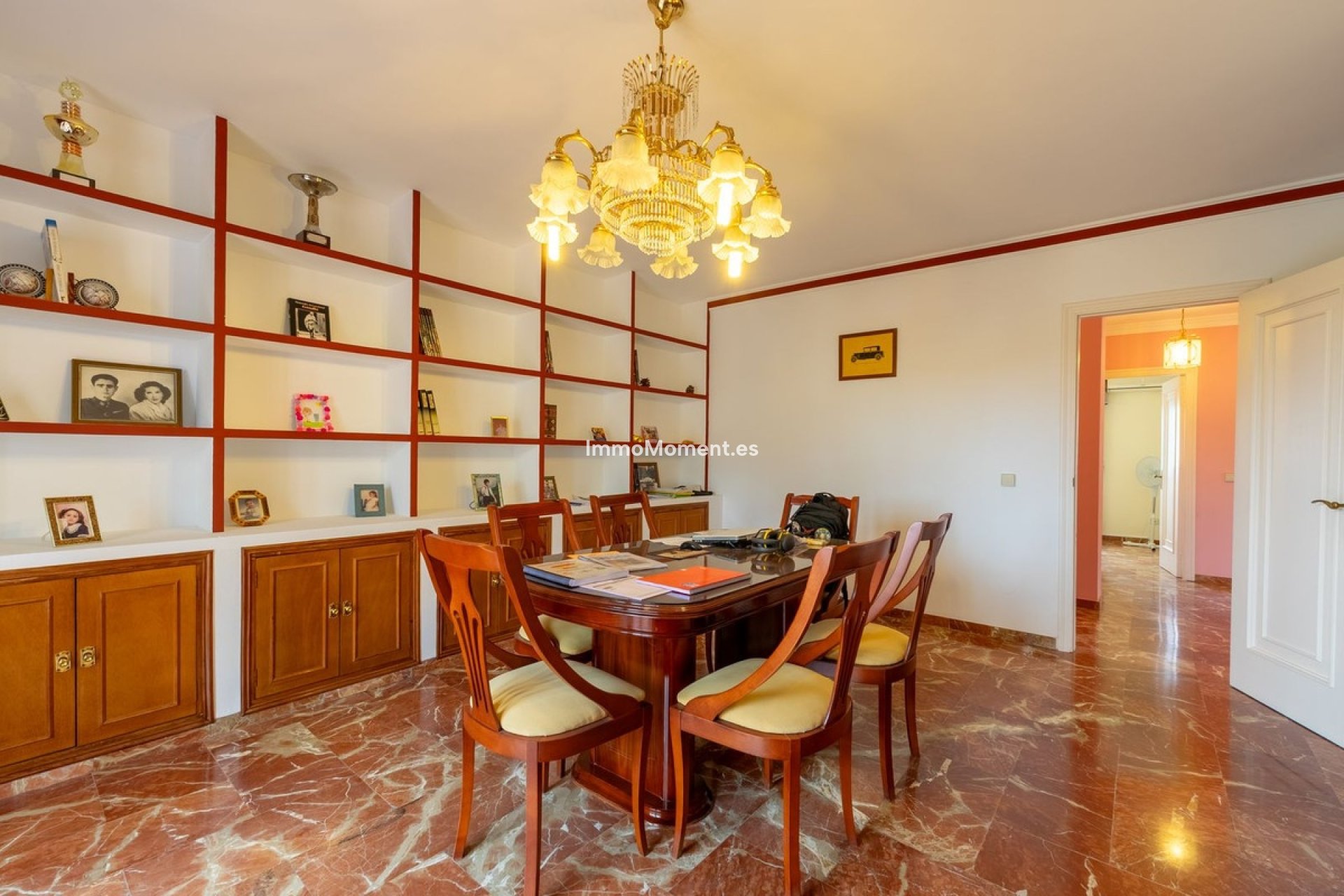 Wiederverkauf - Freistehende Villa -   Inländisch - Alhaurín de la Torre