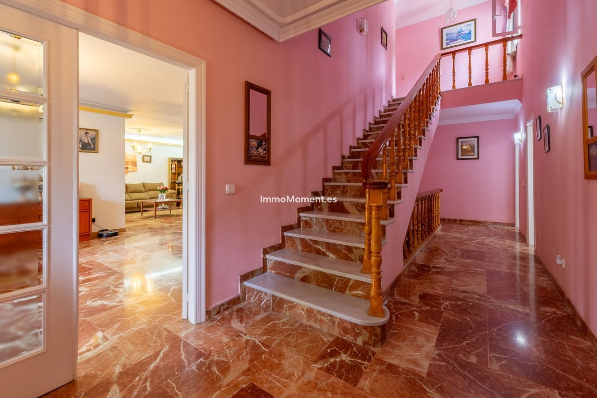 Wiederverkauf - Freistehende Villa -   Inländisch - Alhaurín de la Torre
