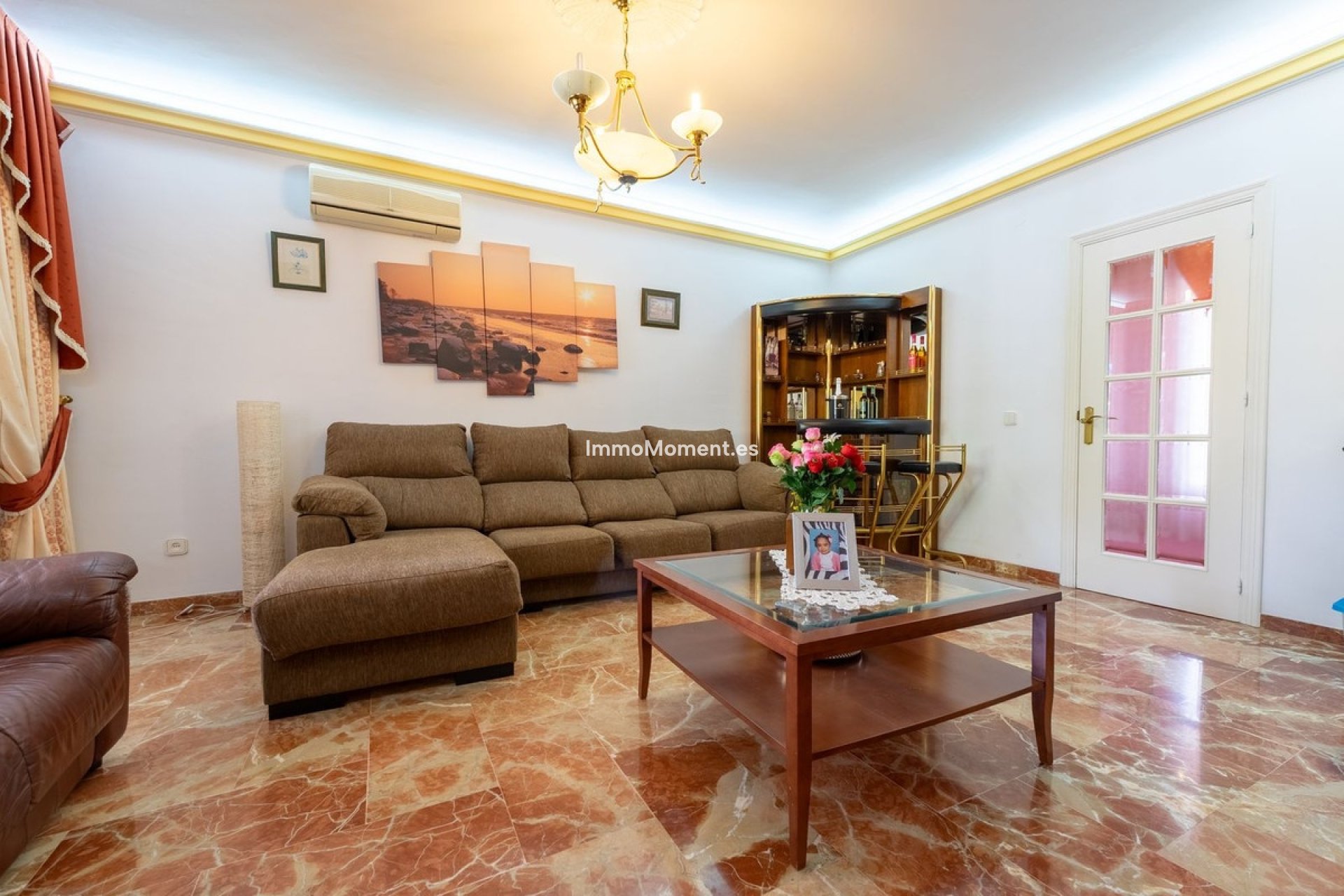 Wiederverkauf - Freistehende Villa -   Inländisch - Alhaurín de la Torre