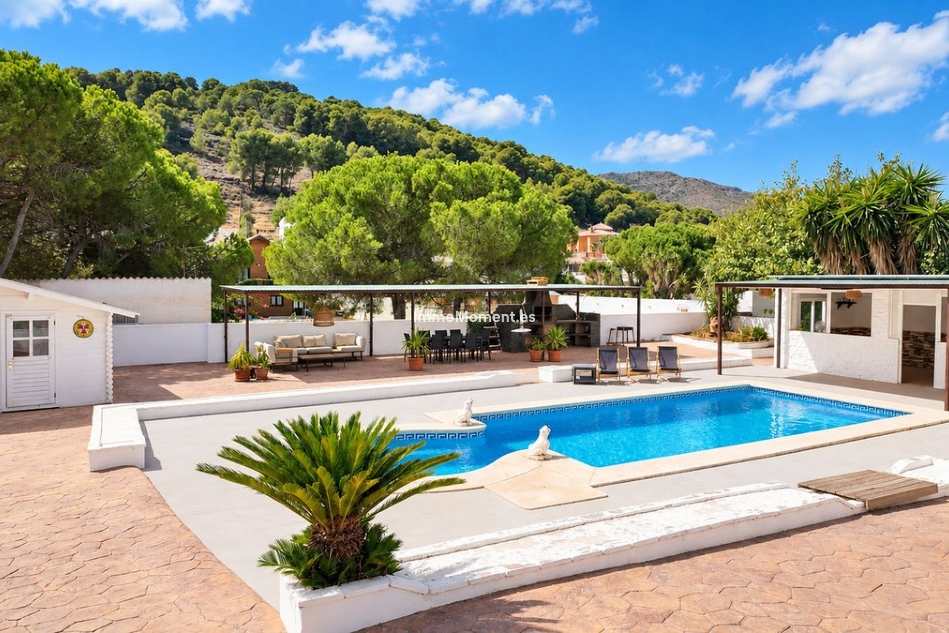Wiederverkauf - Freistehende Villa -   Inländisch - Alhaurín de la Torre
