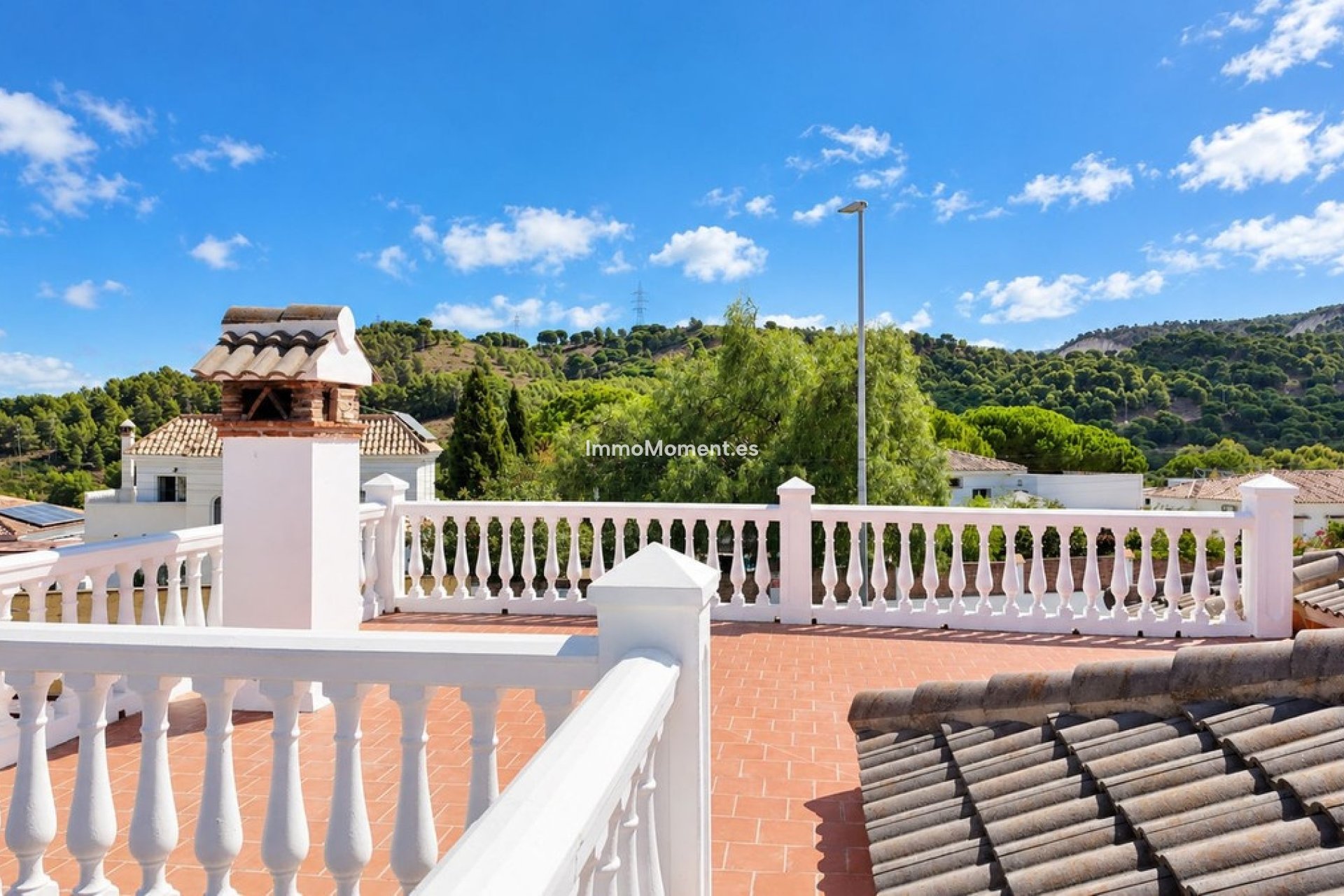 Wiederverkauf - Freistehende Villa -   Inländisch - Alhaurín de la Torre