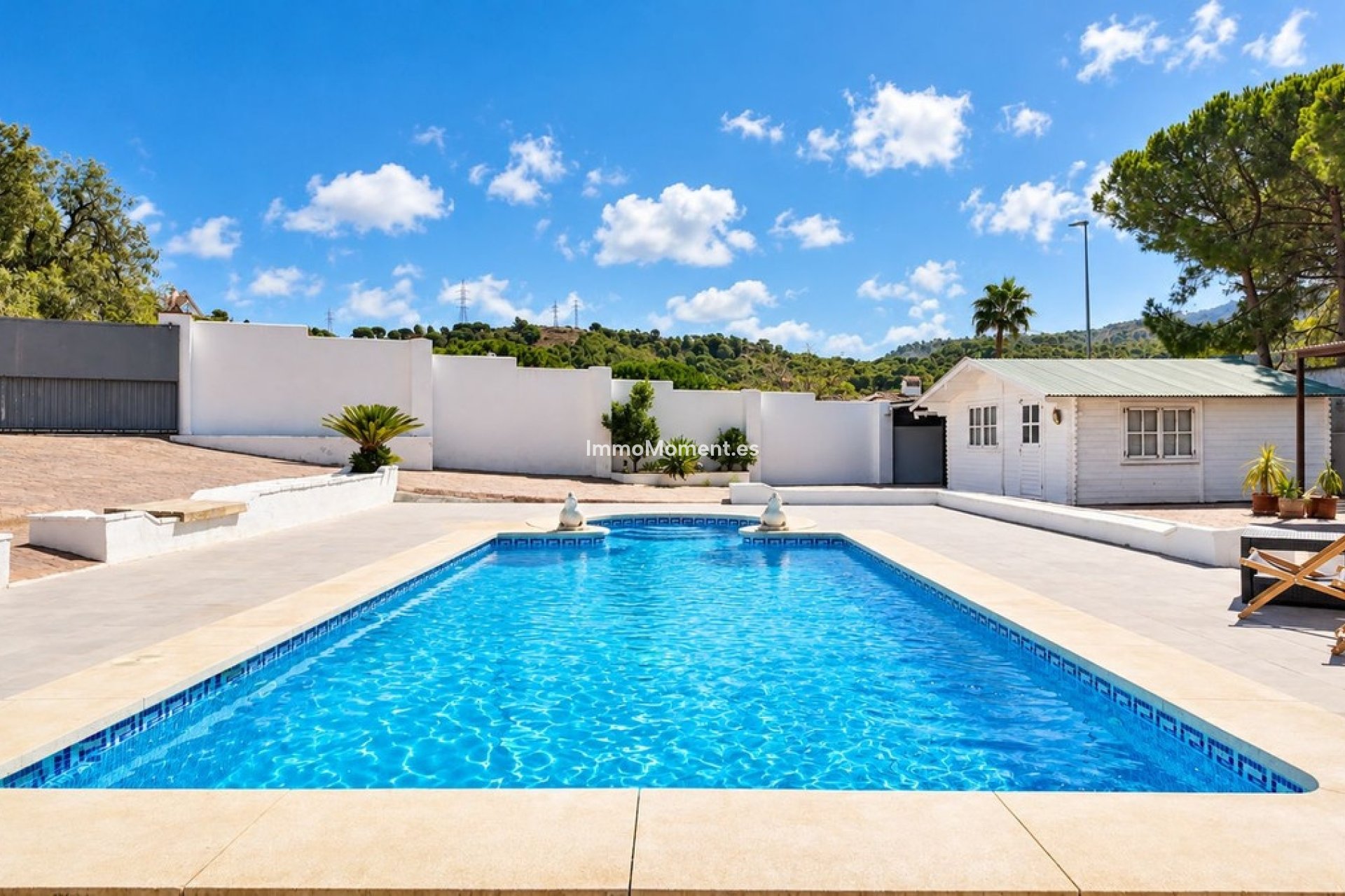 Wiederverkauf - Freistehende Villa -   Inländisch - Alhaurín de la Torre