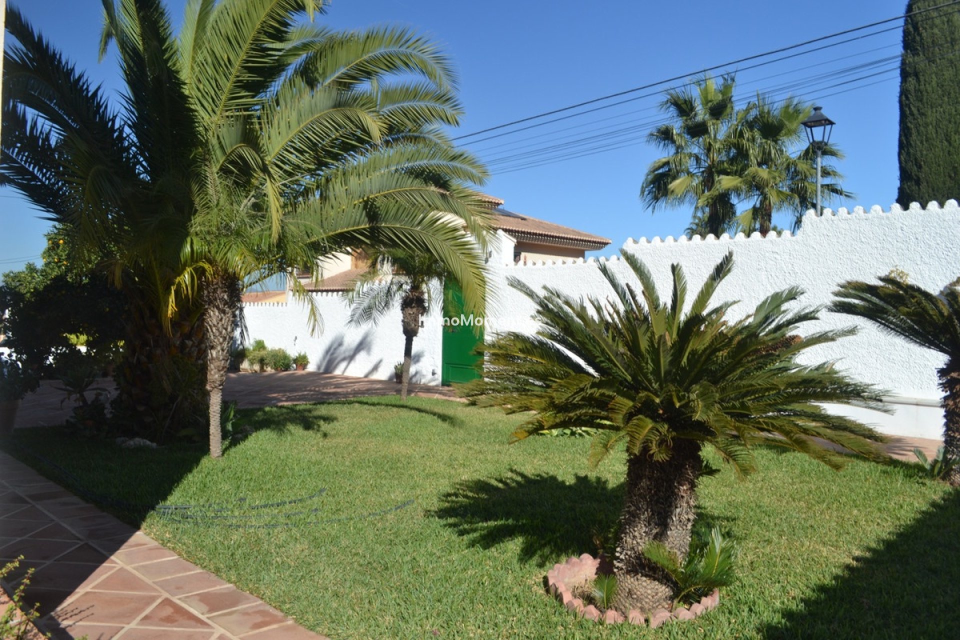 Wiederverkauf - Freistehende Villa -   Inländisch - Alhaurín de la Torre