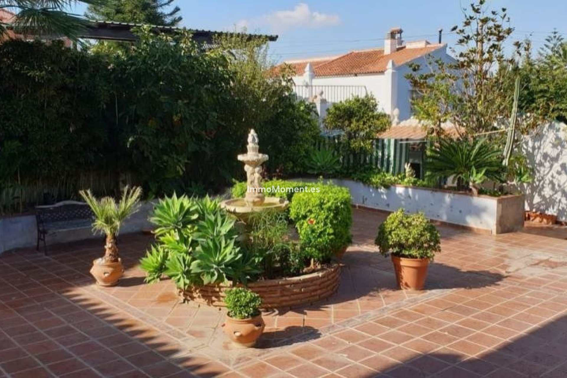 Wiederverkauf - Freistehende Villa -   Inländisch - Alhaurín de la Torre
