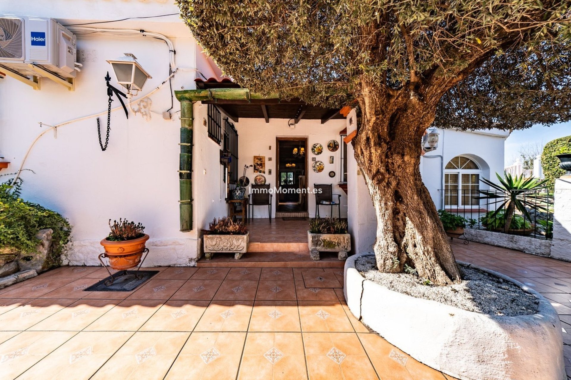 Wiederverkauf - Freistehende Villa -   Inländisch - Alhaurín de la Torre