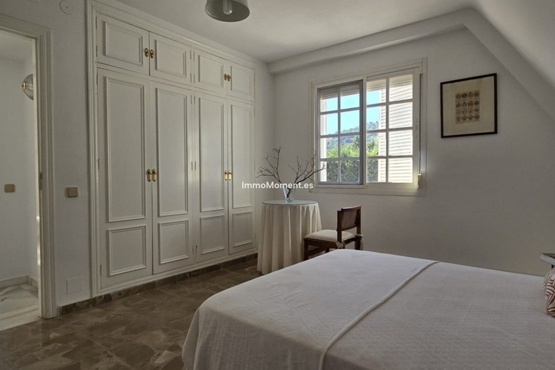 Wiederverkauf - Freistehende Villa -   Inländisch - Alhaurín de la Torre