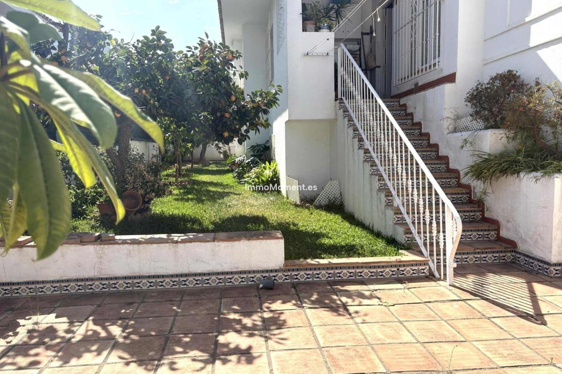 Wiederverkauf - Freistehende Villa -   Inländisch - Alhaurín de la Torre