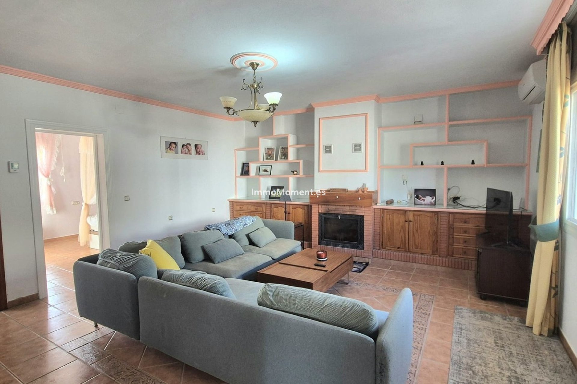 Wiederverkauf - Freistehende Villa -   Inländisch - Alhaurín de la Torre