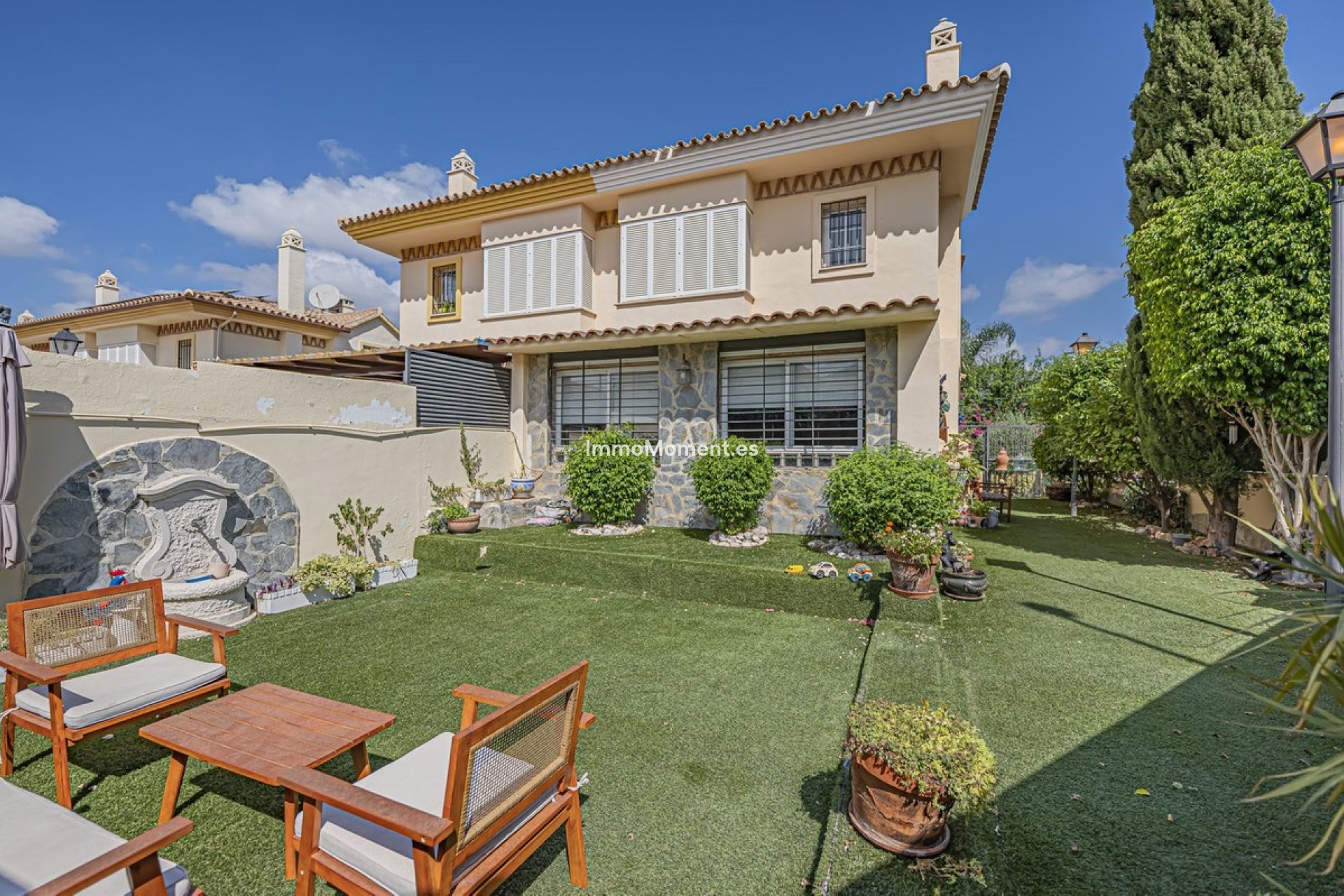 Wiederverkauf - Freistehende Villa -   Inländisch - Alhaurín de la Torre