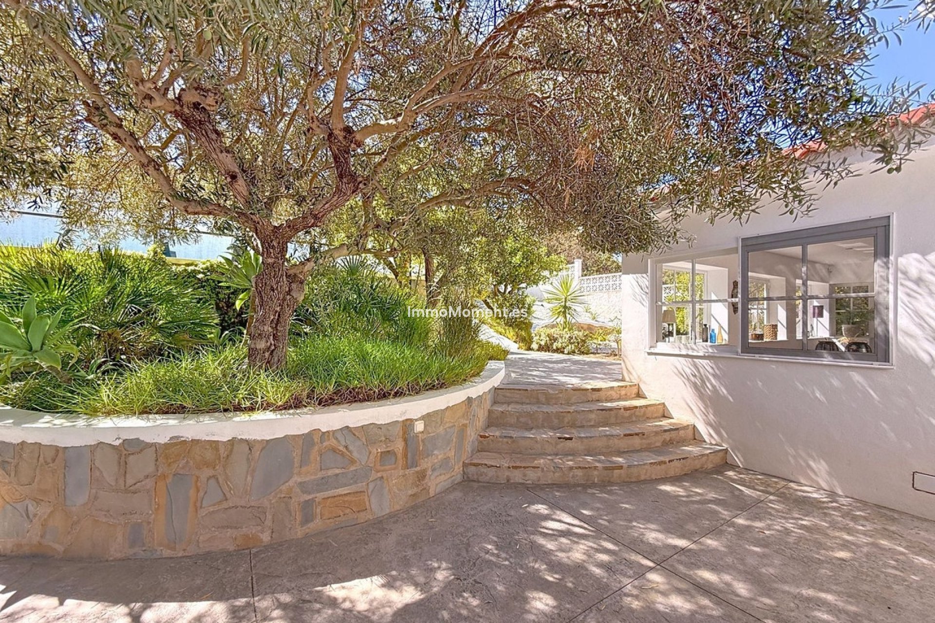 Wiederverkauf - Freistehende Villa -   Inländisch - Alhaurín de la Torre