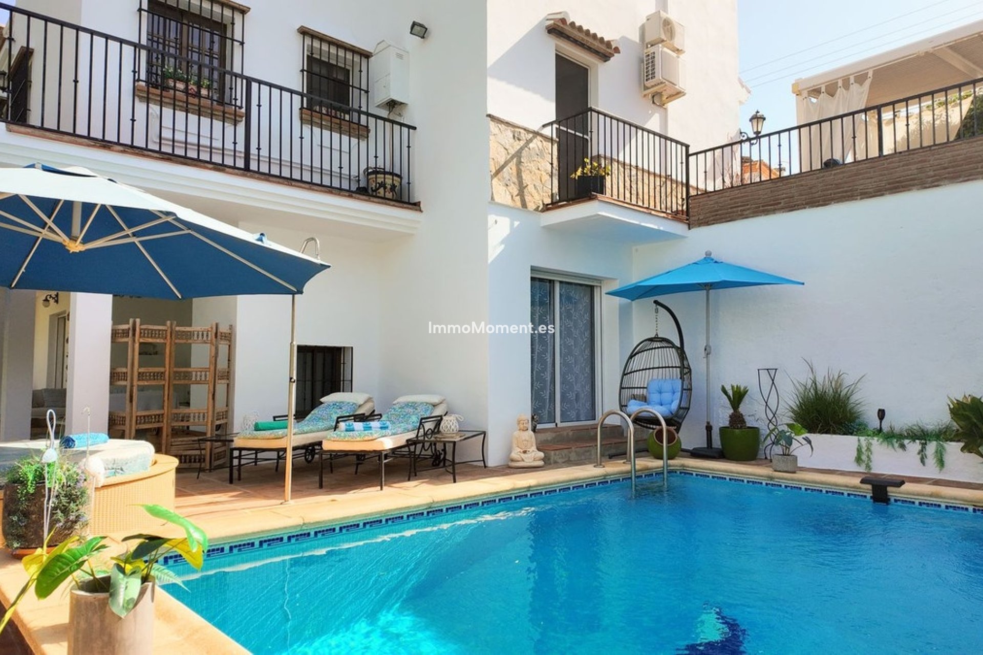Wiederverkauf - Freistehende Villa -   Inländisch - Alhaurín el Grande Centro