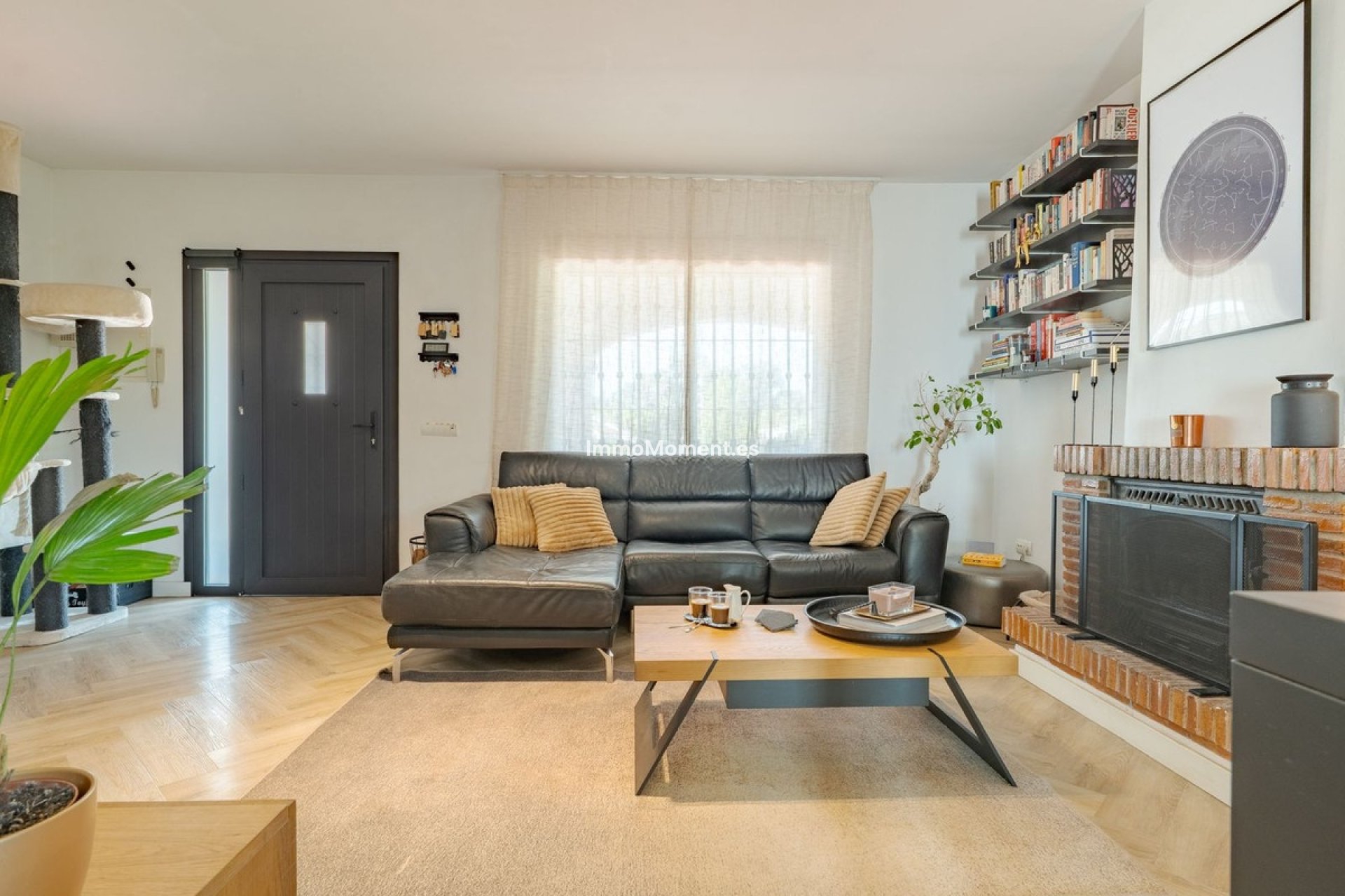 Wiederverkauf - Freistehende Villa -   Inländisch - Alhaurín el Grande Centro
