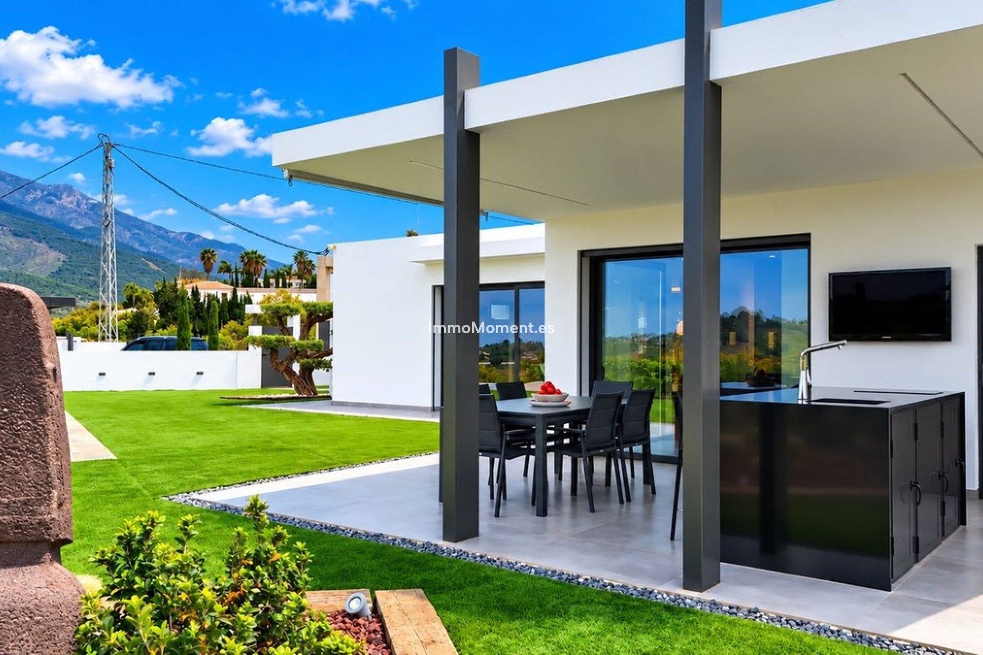 Wiederverkauf - Freistehende Villa -   Inländisch - Alhaurín el Grande Centro