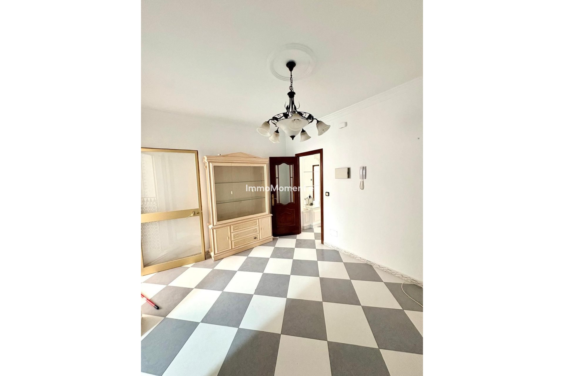 Wiederverkauf - Freistehende Villa -   Inländisch - Alhaurín el Grande Centro