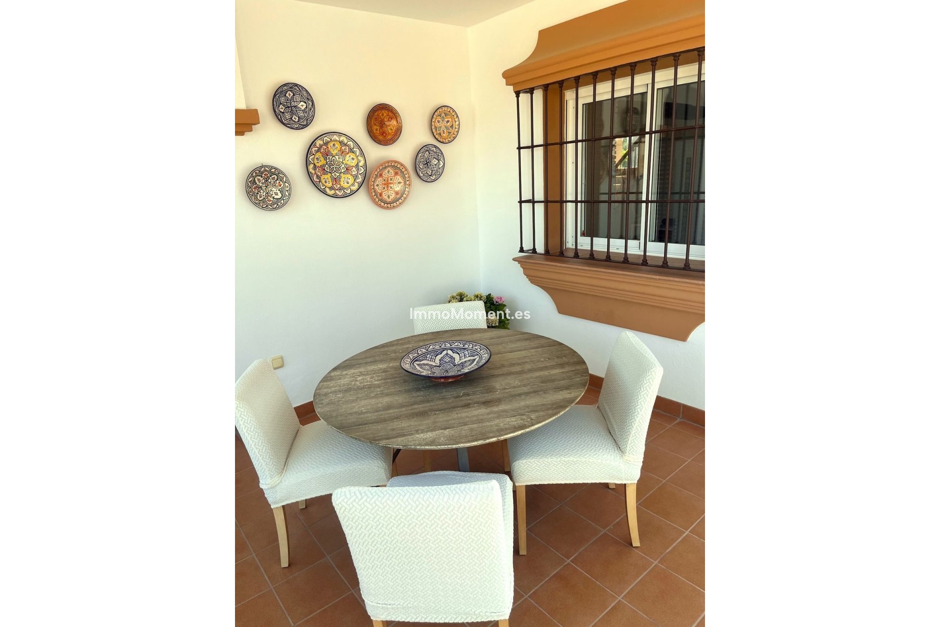 Wiederverkauf - Freistehende Villa -   Inländisch - Alhaurín el Grande Centro