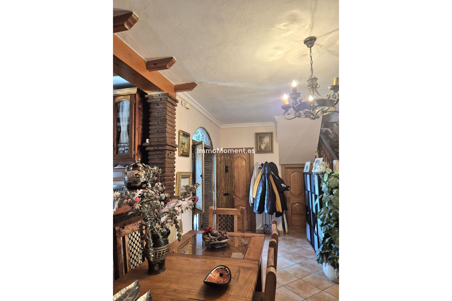 Wiederverkauf - Freistehende Villa -   Inländisch - Alhaurín el Grande Centro