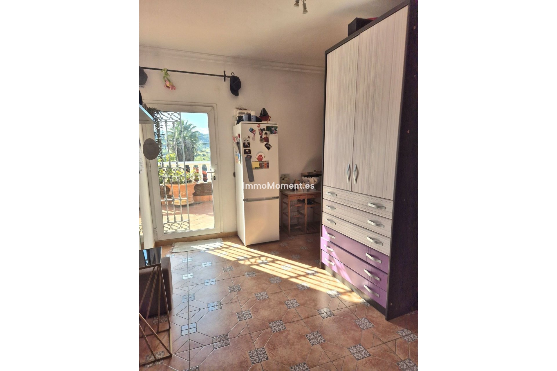 Wiederverkauf - Freistehende Villa -   Inländisch - Alhaurín el Grande Centro