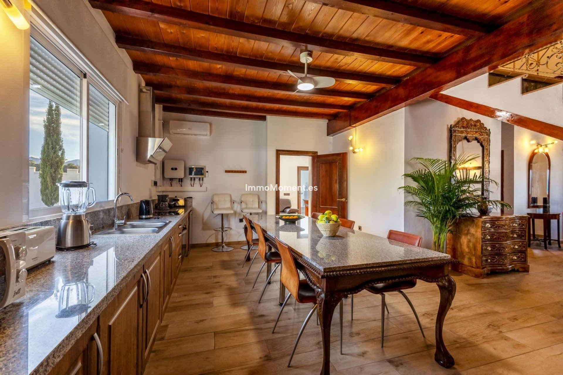 Wiederverkauf - Freistehende Villa -   Inländisch - Alhaurín el Grande Centro