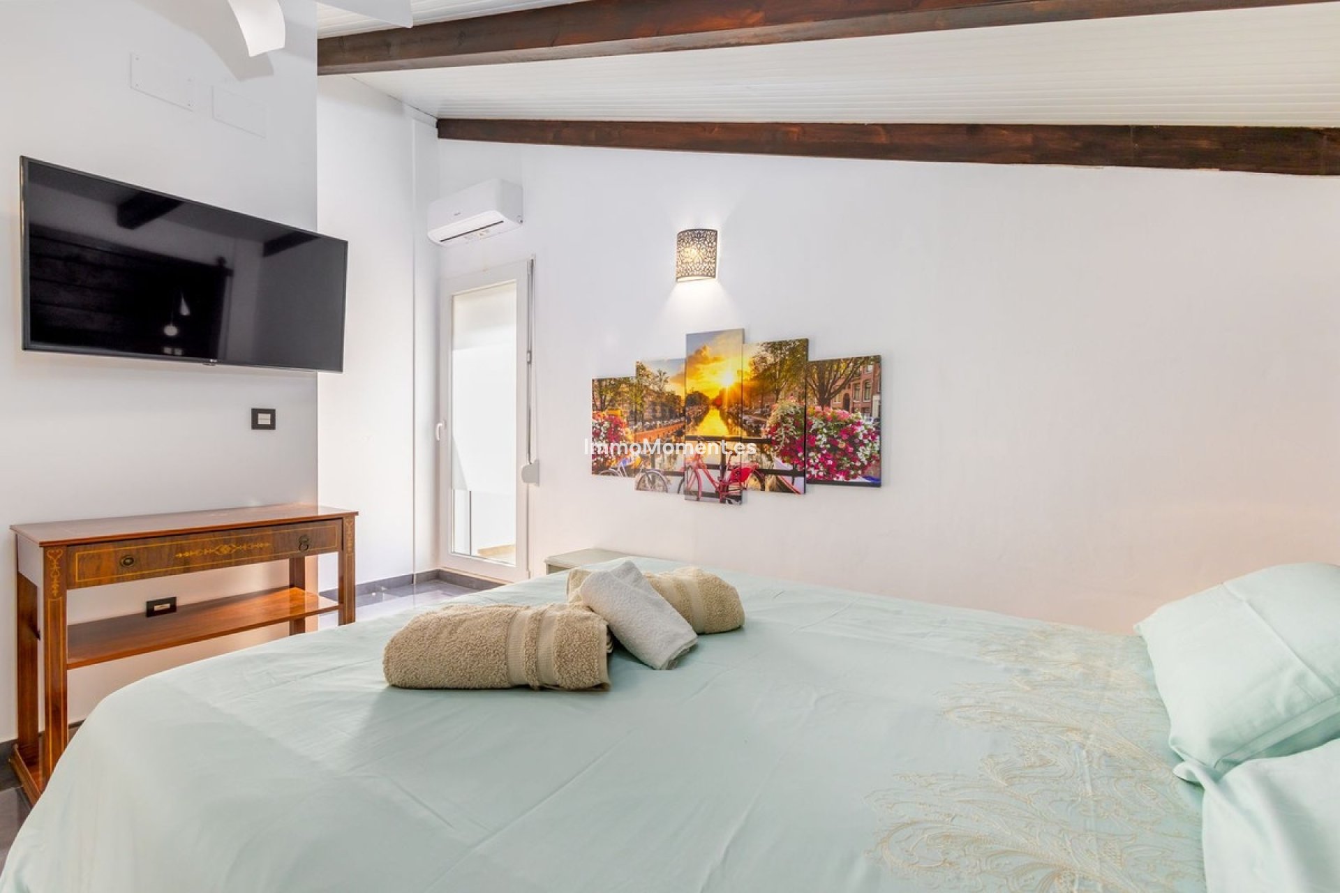 Wiederverkauf - Freistehende Villa -   Inländisch - Alhaurín el Grande Centro