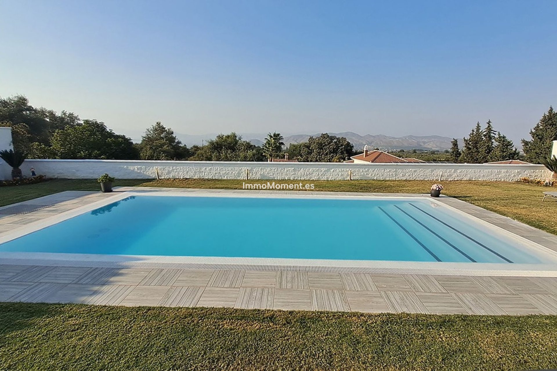 Wiederverkauf - Freistehende Villa -   Inländisch - Alhaurín el Grande Centro