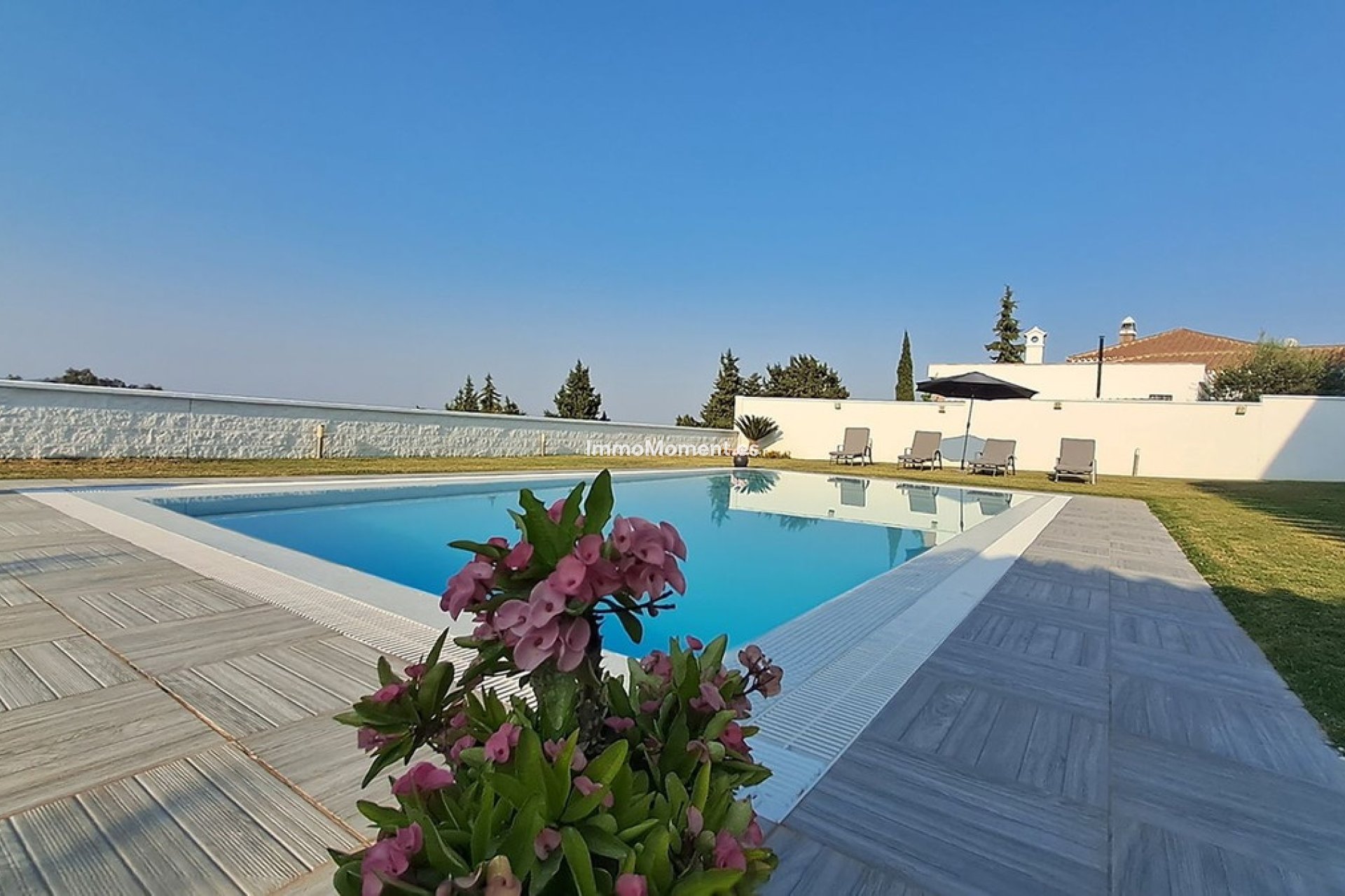 Wiederverkauf - Freistehende Villa -   Inländisch - Alhaurín el Grande Centro