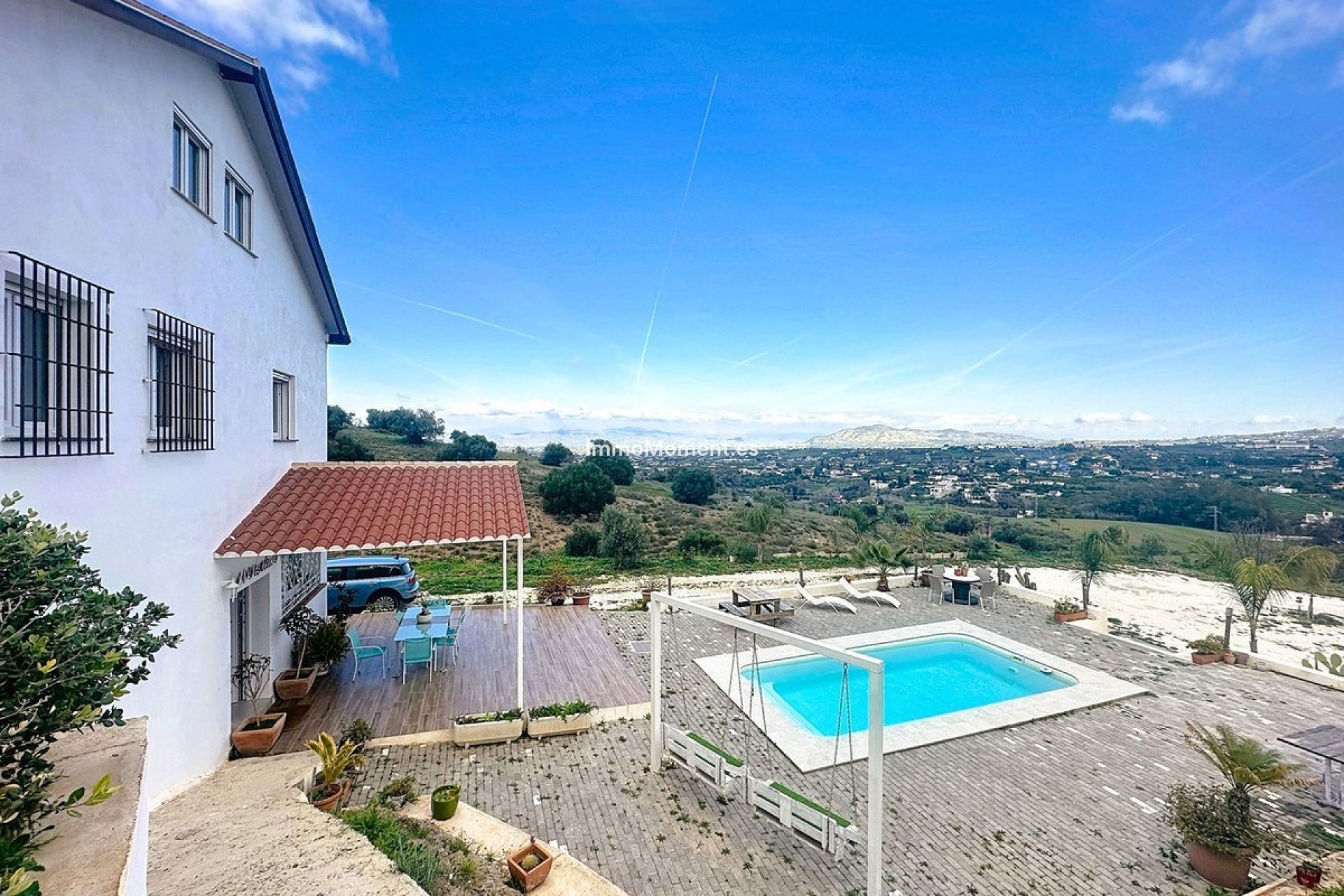 Wiederverkauf - Freistehende Villa -   Inländisch - Alhaurín el Grande Centro