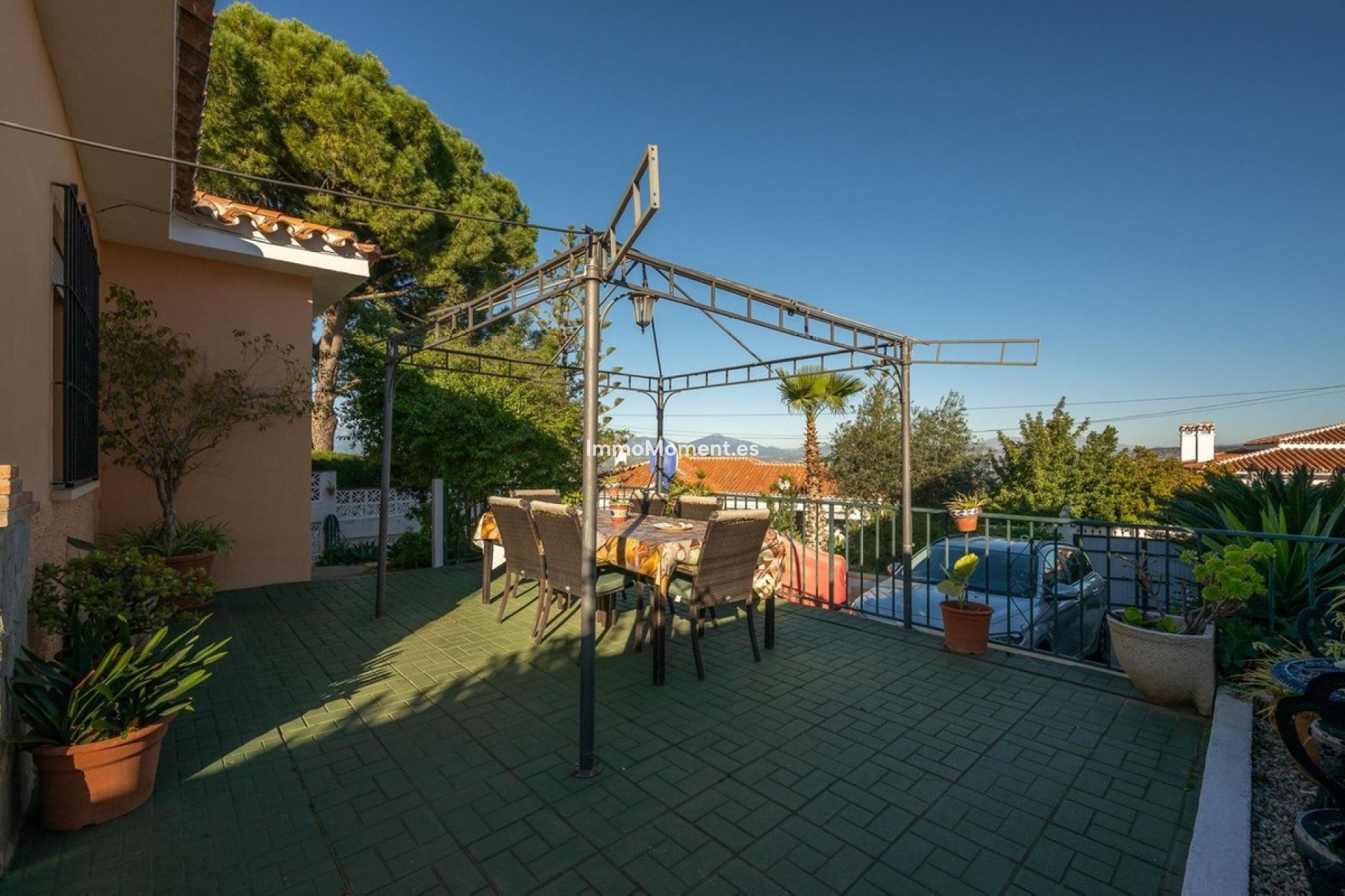 Wiederverkauf - Freistehende Villa -   Inländisch - Alhaurín el Grande Centro