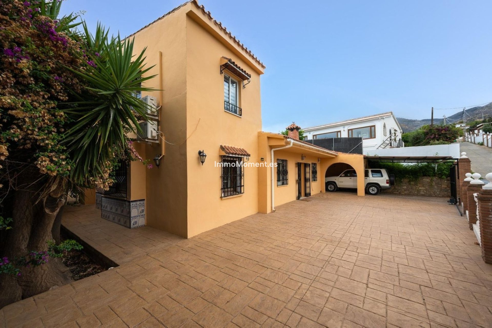 Wiederverkauf - Freistehende Villa -   Inländisch - Alhaurín el Grande Centro