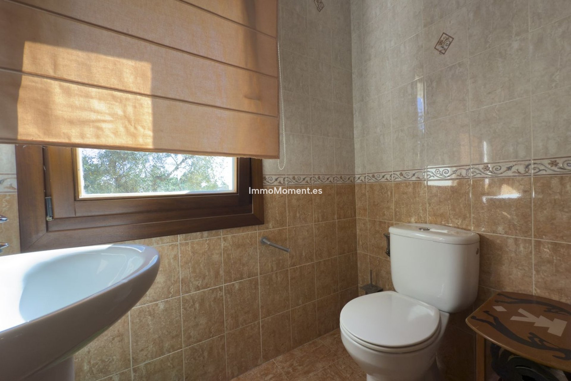 Wiederverkauf - Freistehende Villa -   Inländisch - Alhaurín el Grande Centro