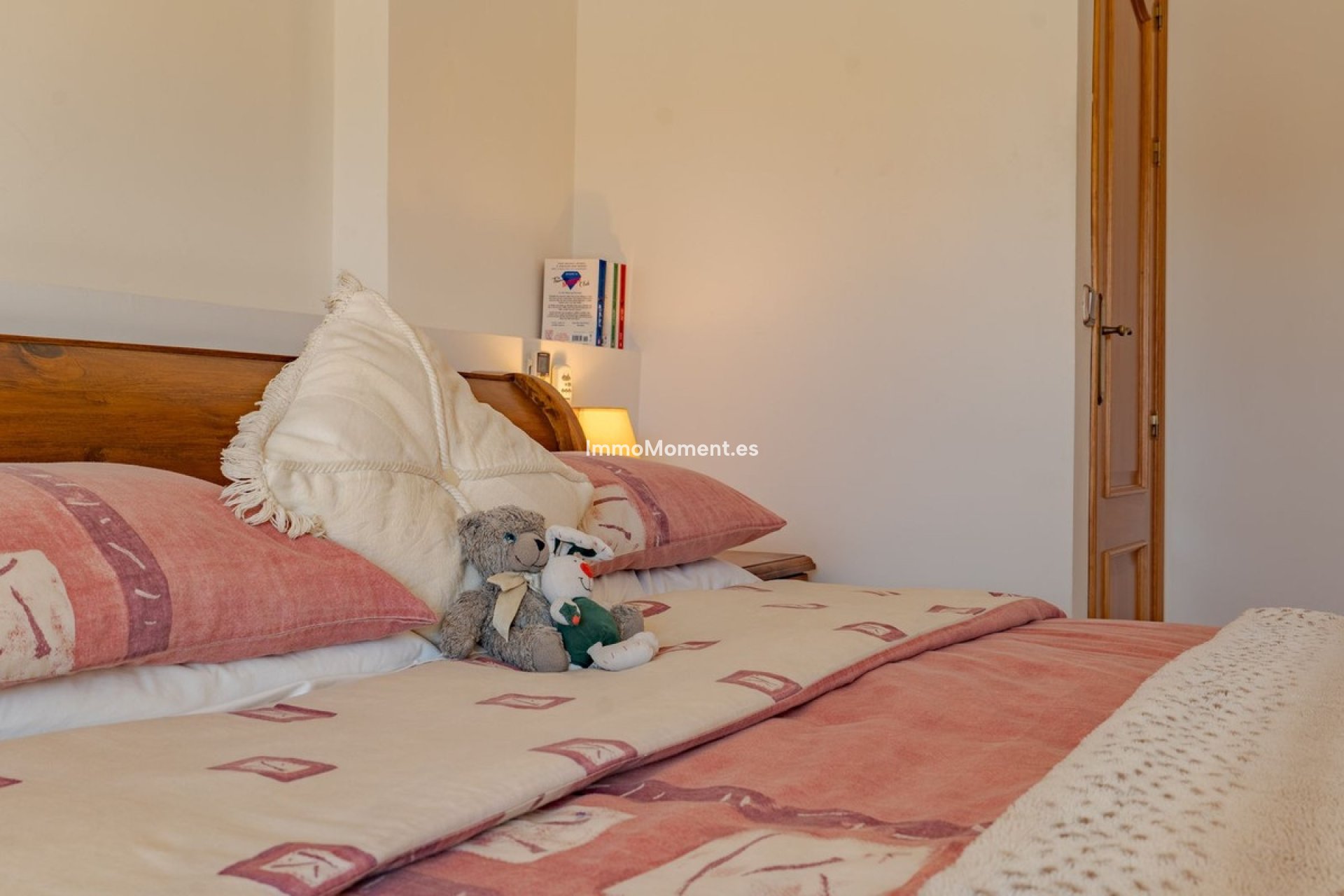 Wiederverkauf - Freistehende Villa -   Inländisch - Alhaurín el Grande Centro