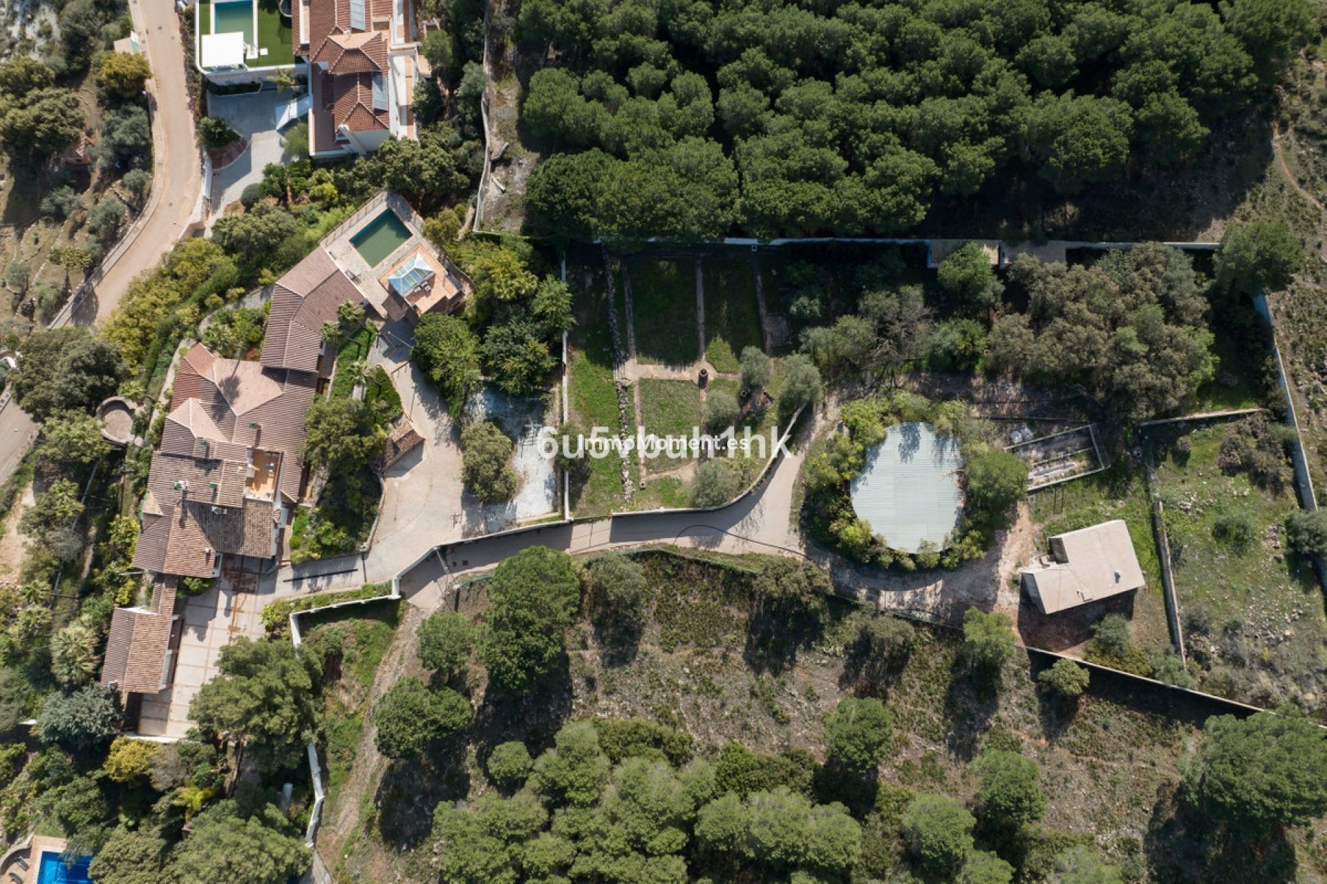 Wiederverkauf - Freistehende Villa -   Inländisch - Alhaurín el Grande Centro
