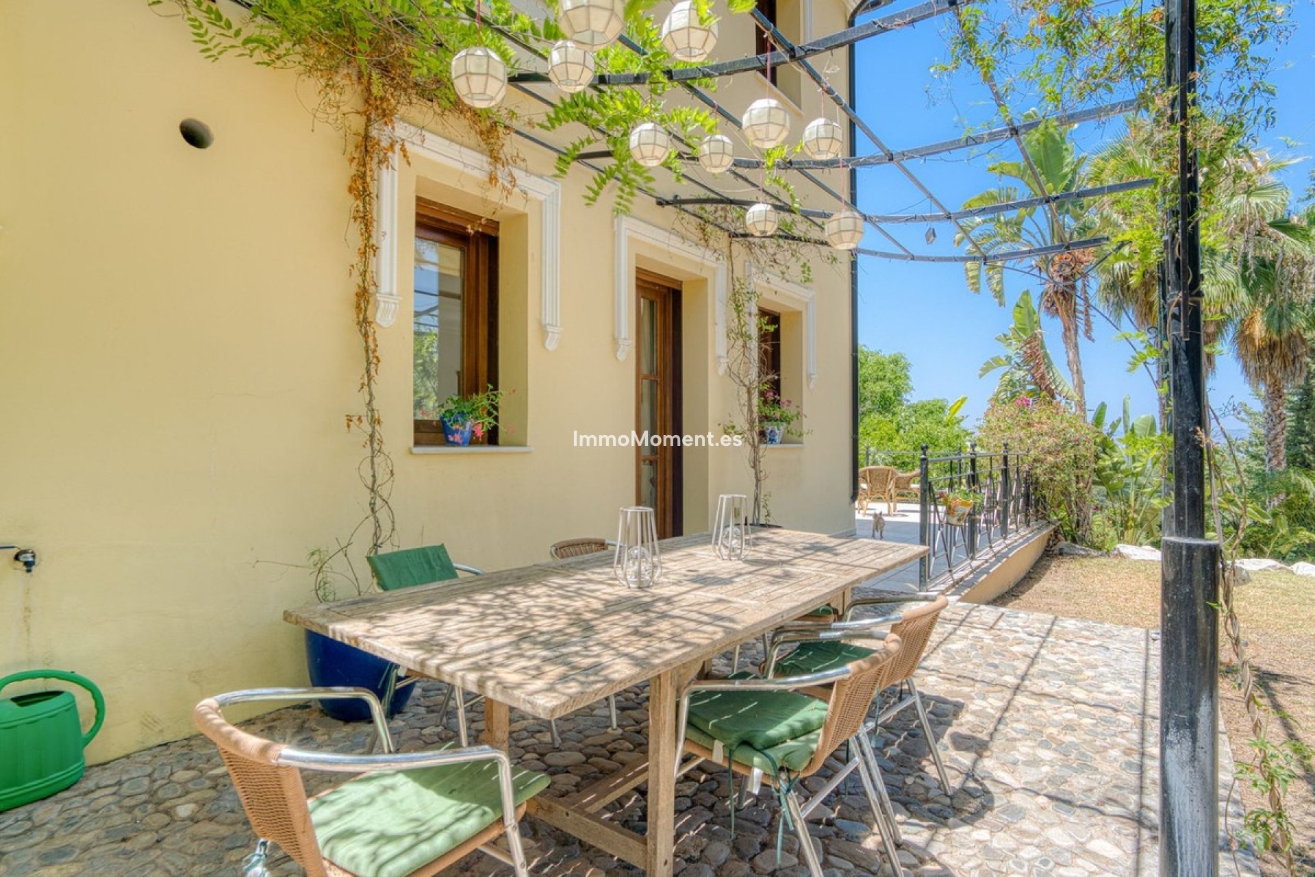 Wiederverkauf - Freistehende Villa -   Inländisch - Alhaurín el Grande Centro