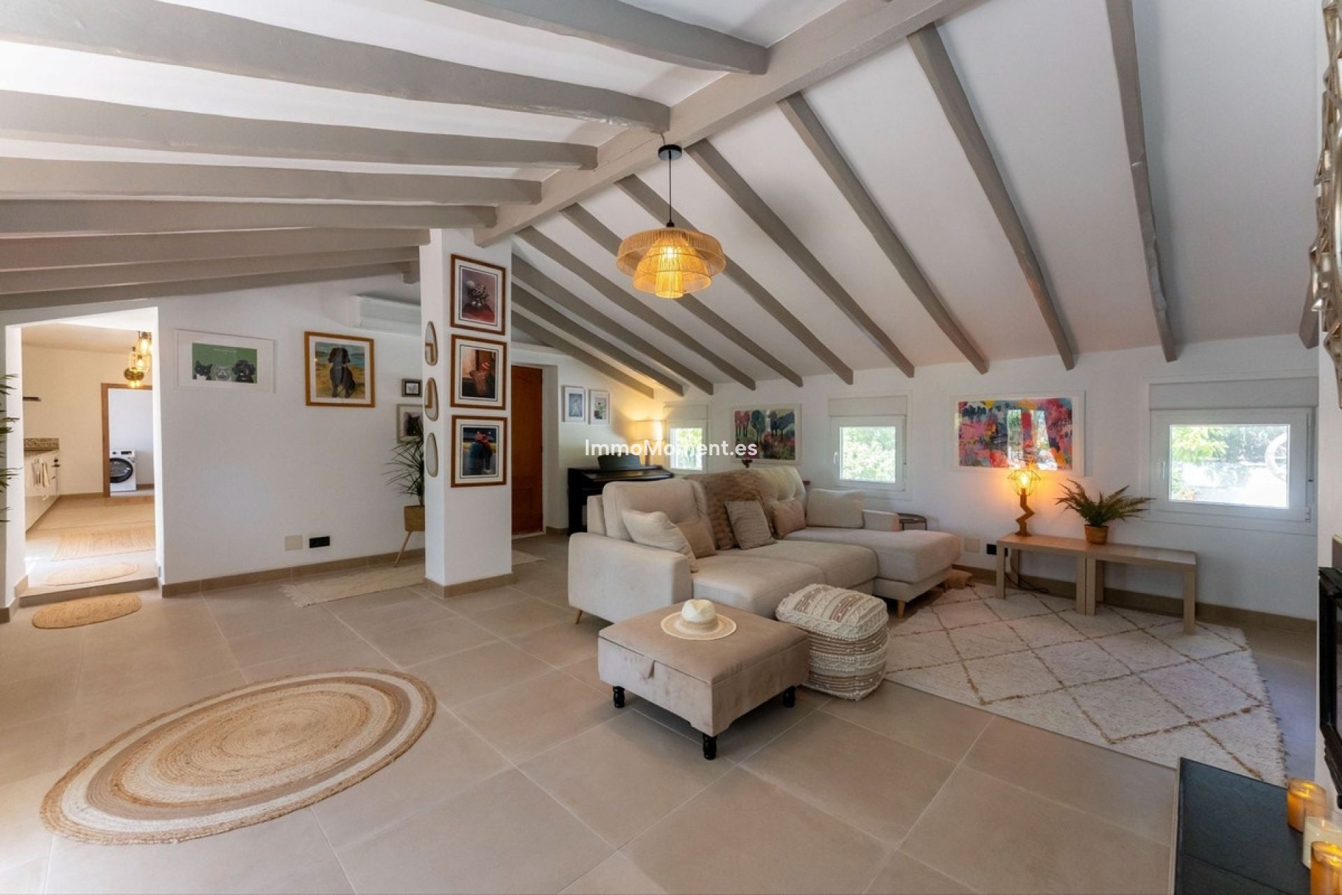 Wiederverkauf - Freistehende Villa -   Inländisch - Alhaurín el Grande Centro