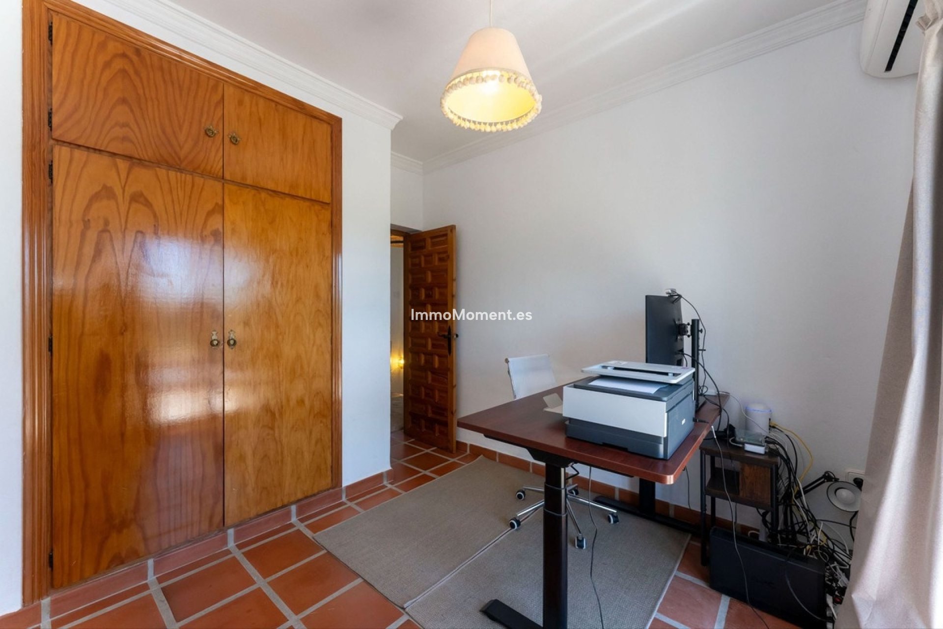 Wiederverkauf - Freistehende Villa -   Inländisch - Alhaurín el Grande Centro