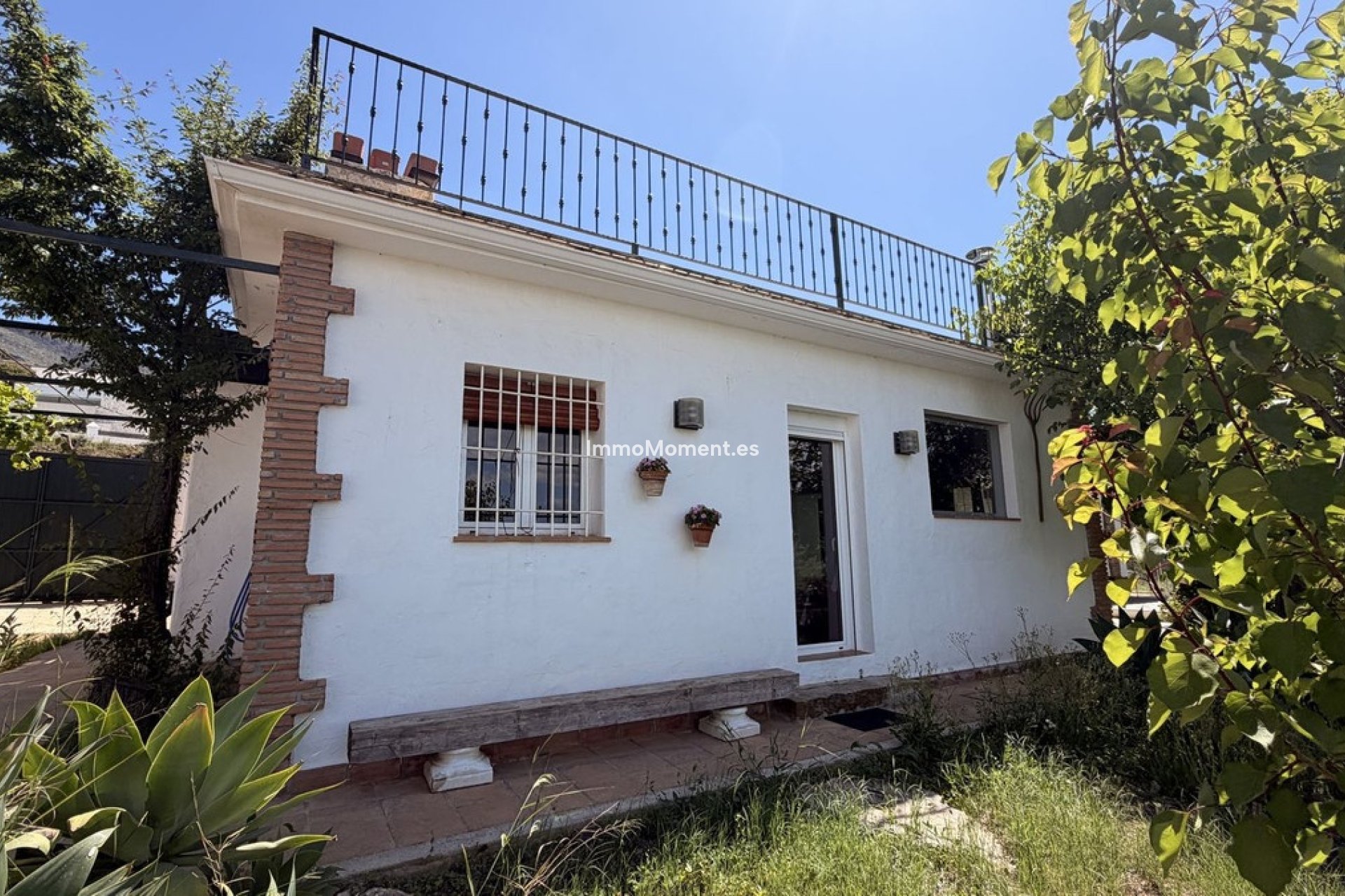Wiederverkauf - Freistehende Villa -   Inländisch - Alhaurín el Grande Centro