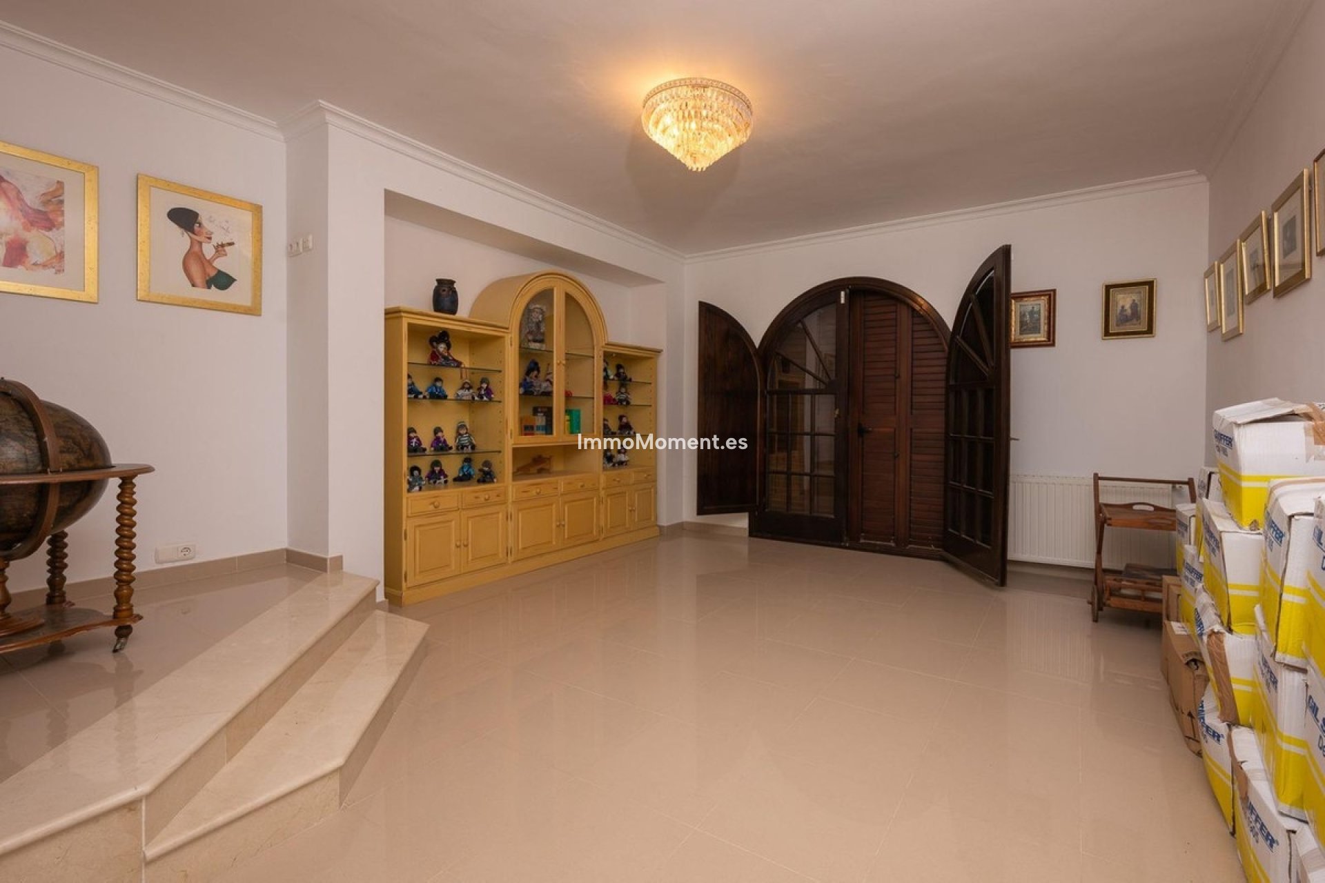 Wiederverkauf - Freistehende Villa -   Inländisch - Alhaurín el Grande Centro