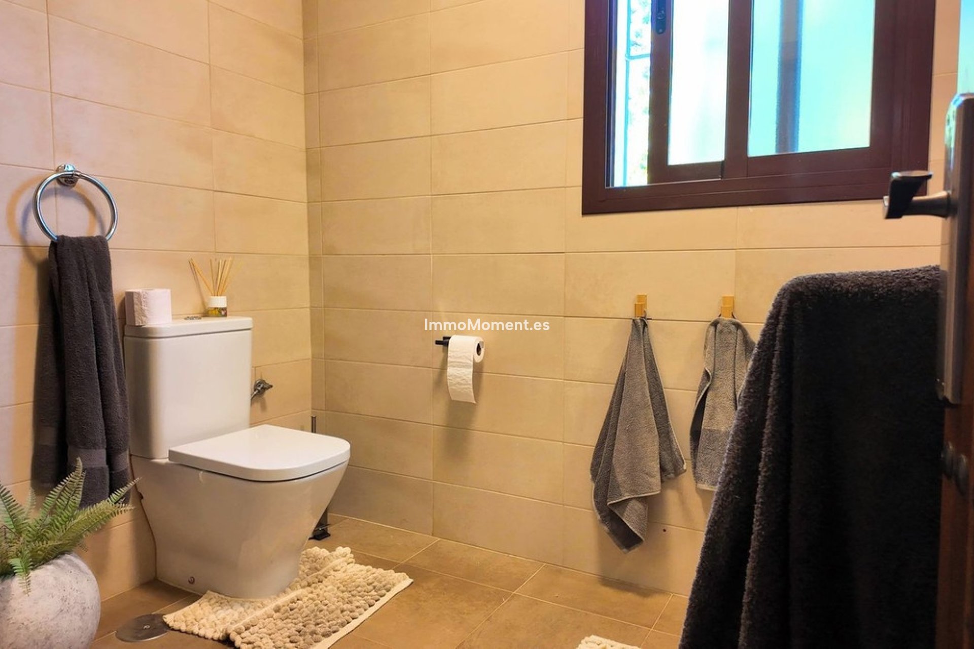 Wiederverkauf - Freistehende Villa -   Inländisch - Alhaurín el Grande Centro