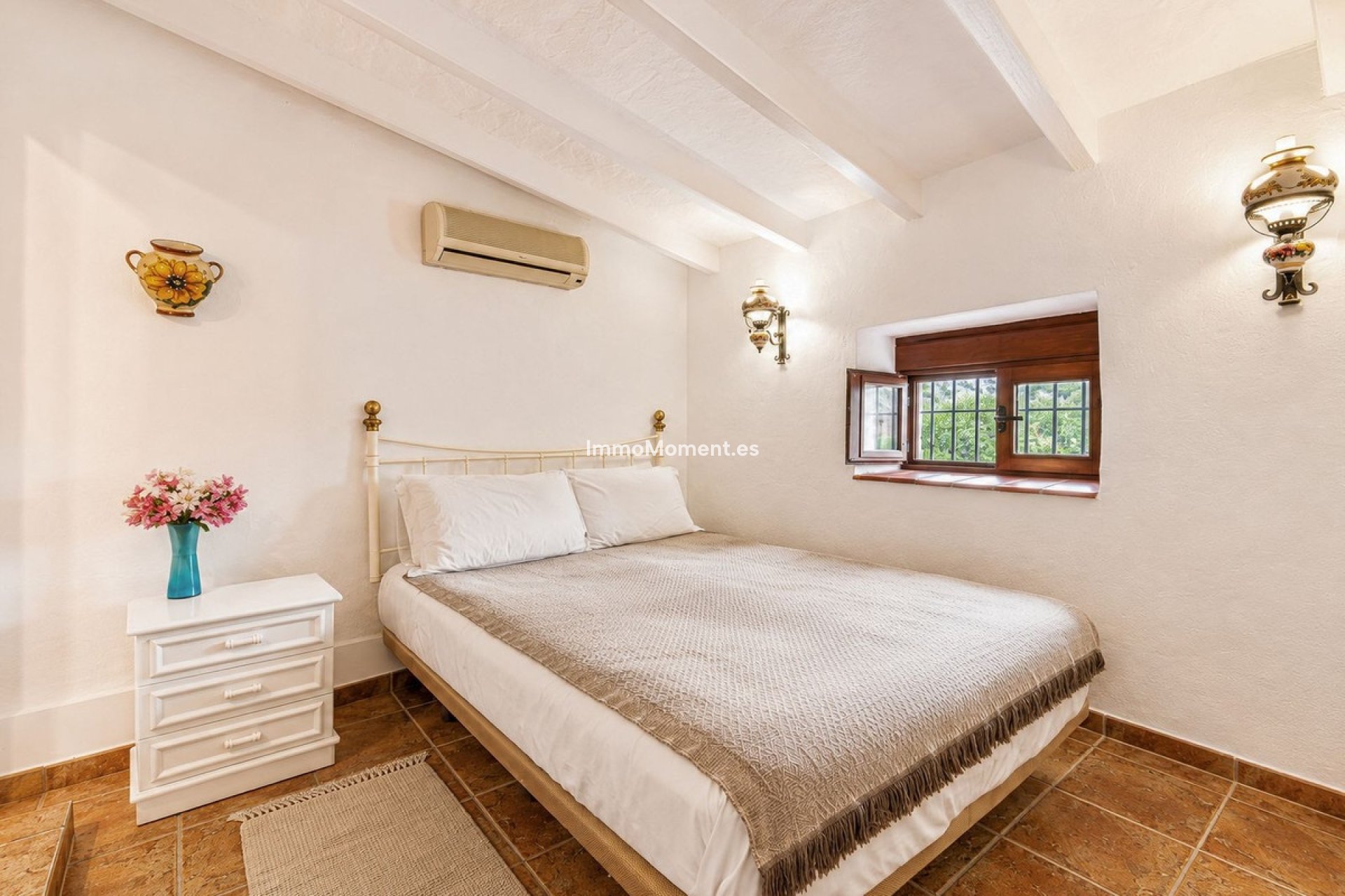 Wiederverkauf - Freistehende Villa -   Inländisch - Alhaurín el Grande Centro