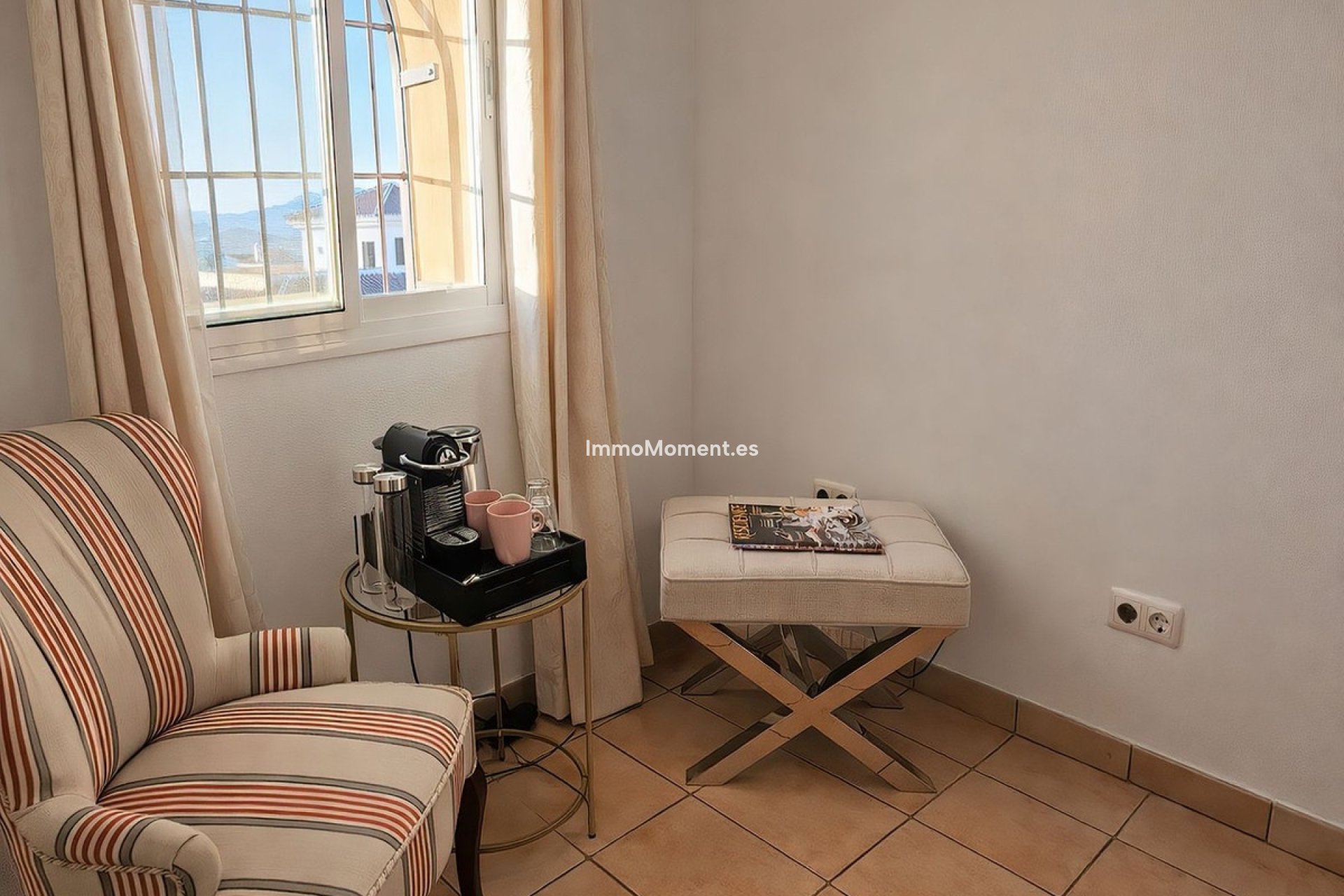Wiederverkauf - Freistehende Villa -   Inländisch - Alhaurín el Grande Centro