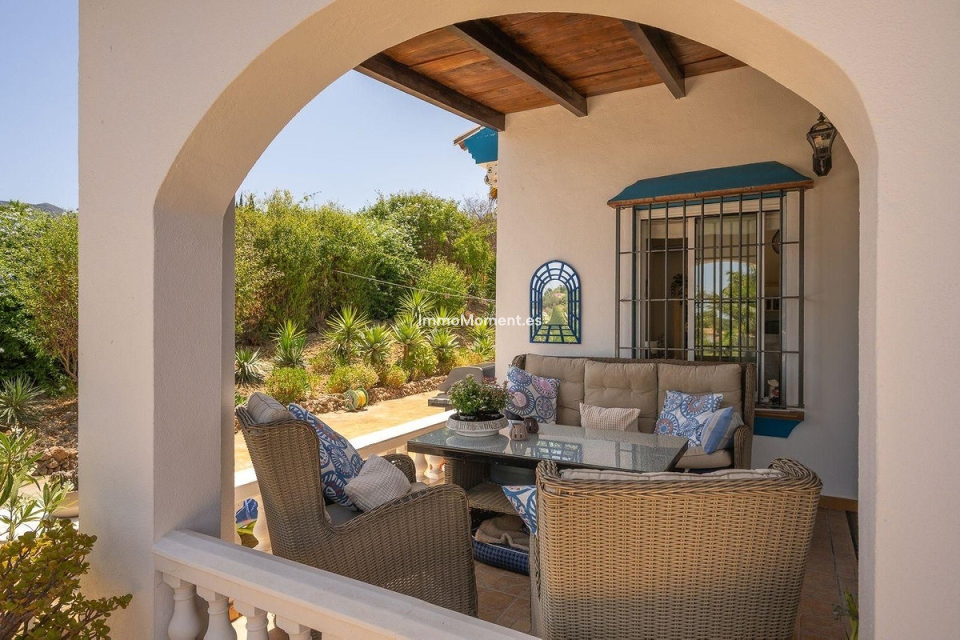 Wiederverkauf - Freistehende Villa -   Inländisch - Alhaurín el Grande Centro